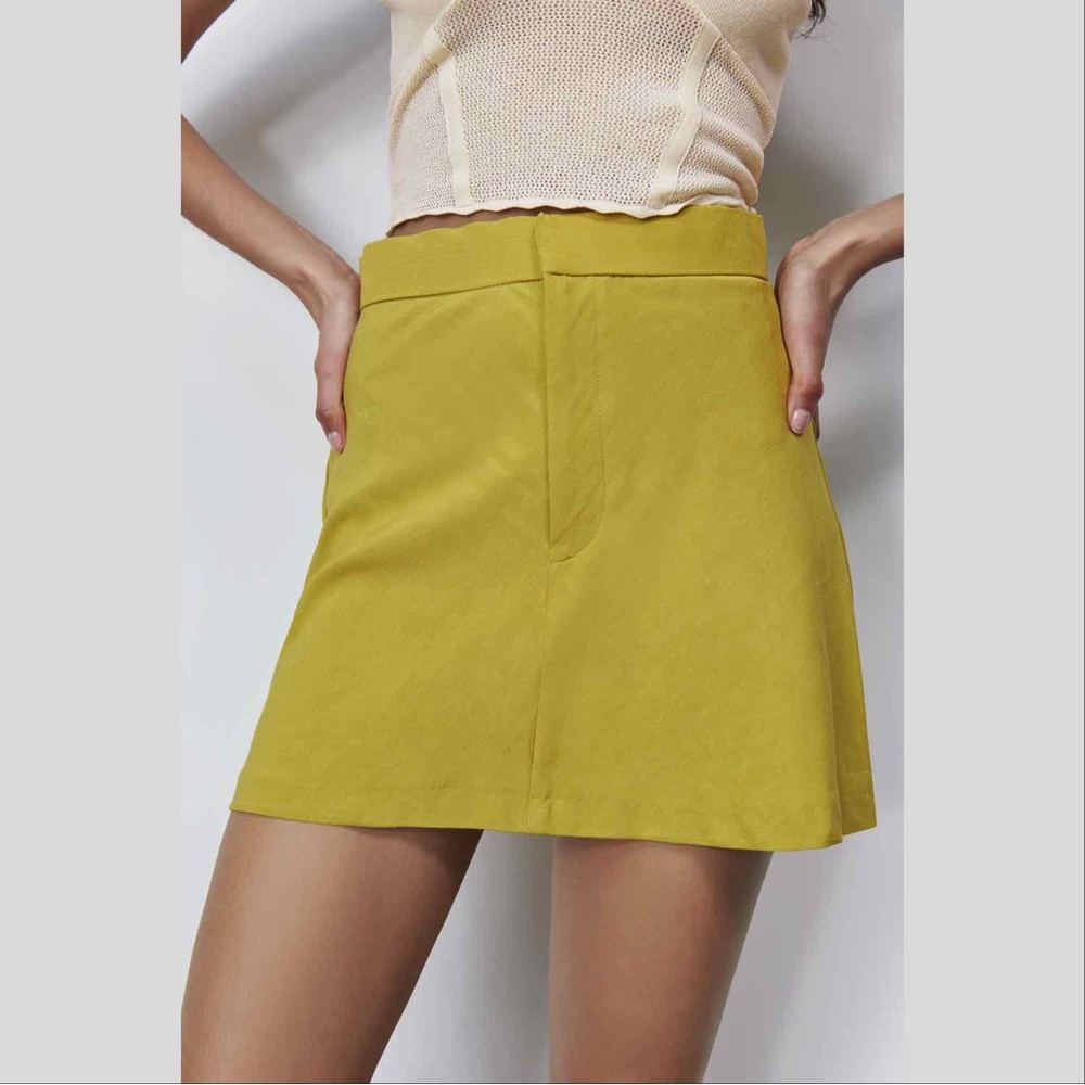 Zara Apple Green Mini Skirt
